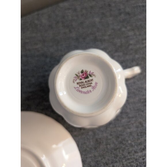 Royal Albert "Lavender Rose" Cup and Saucer Set - Picture 5 of 5